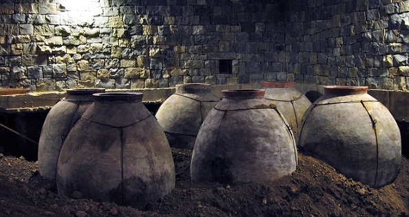 Burying amphorae